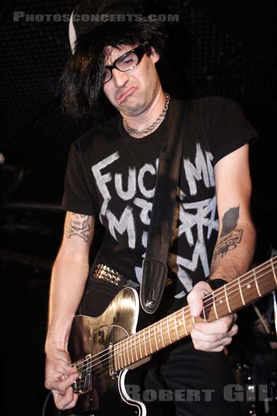 UNCOMMONMENFROMMARS - 2006-06-06 - PARIS - Batofar - 